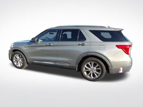 Used 2020 Ford Explorer Limited RWD image 12
