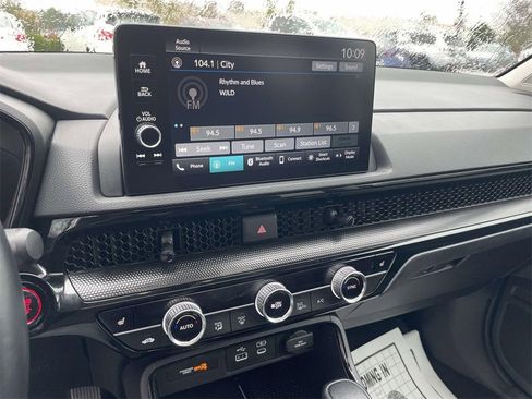 Used 2025 Honda CR-V EX-L image 22