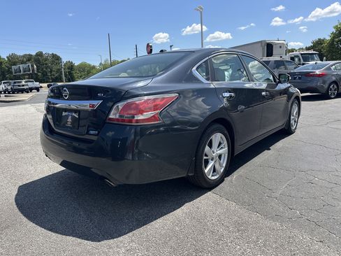 Used 2014 Nissan Altima 2.5 SL w/ Moonroof Package image 7