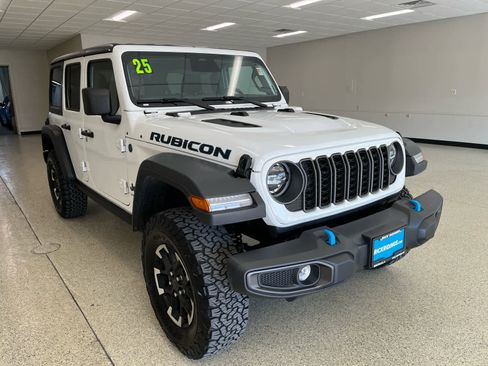 Used 2025 Jeep Wrangler Unlimited Rubicon 4xe w/ Safety Group image 3