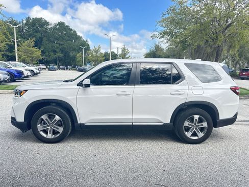 Used 2024 Honda Pilot EX-L image 3