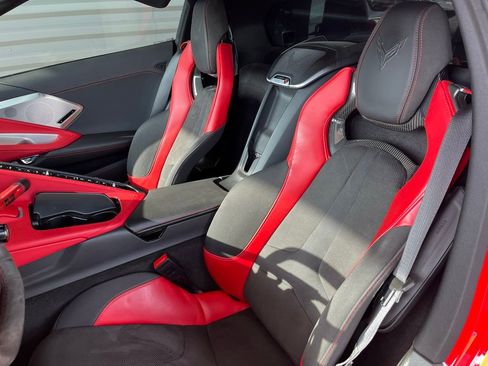 Used 2023 Chevrolet Corvette Stingray w/ Z51 Performance Package image 13