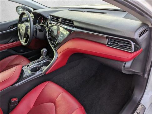 Used 2019 Toyota Camry XSE image 22