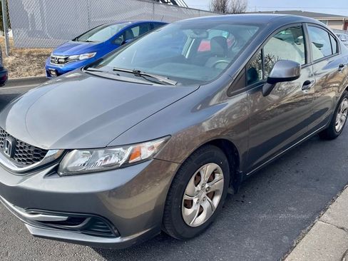 Used 2013 Honda Civic LX image 4