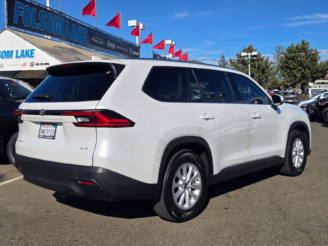 Used 2024 Toyota Grand Highlander AWD Hybrid image 4