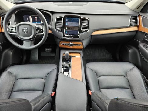 Used 2023 Volvo XC90 B6 Plus w/ Protection Package Premier image 12