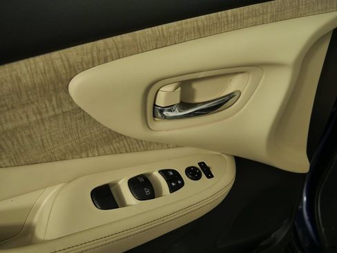 Used 2024 Nissan Murano SV AWD/4WD image 22