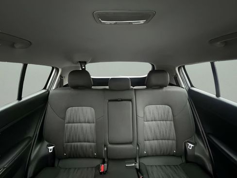 Used 2020 Kia Sportage LX image 18