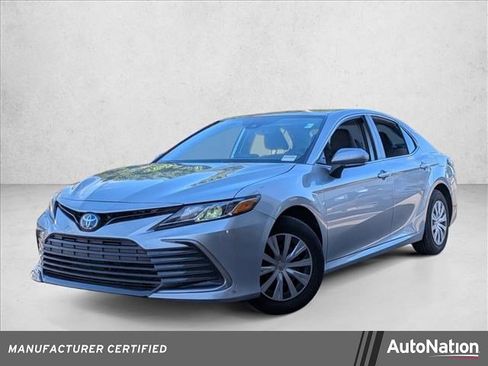 Used 2024 Toyota Camry LE image 1
