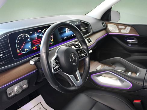 Used 2023 Mercedes-Benz GLS 450 4MATIC image 15