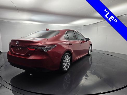 Used 2024 Toyota Camry LE image 10