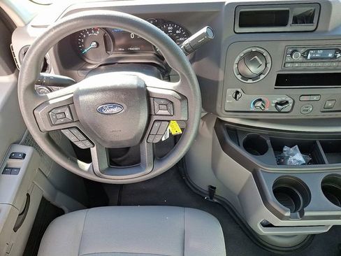 Used 2024 Ford E-450 and Econoline 450 Super Duty w/ Driver's Safety Package image 10