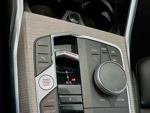 Used 2025 BMW 330i xDrive Sedan image 25