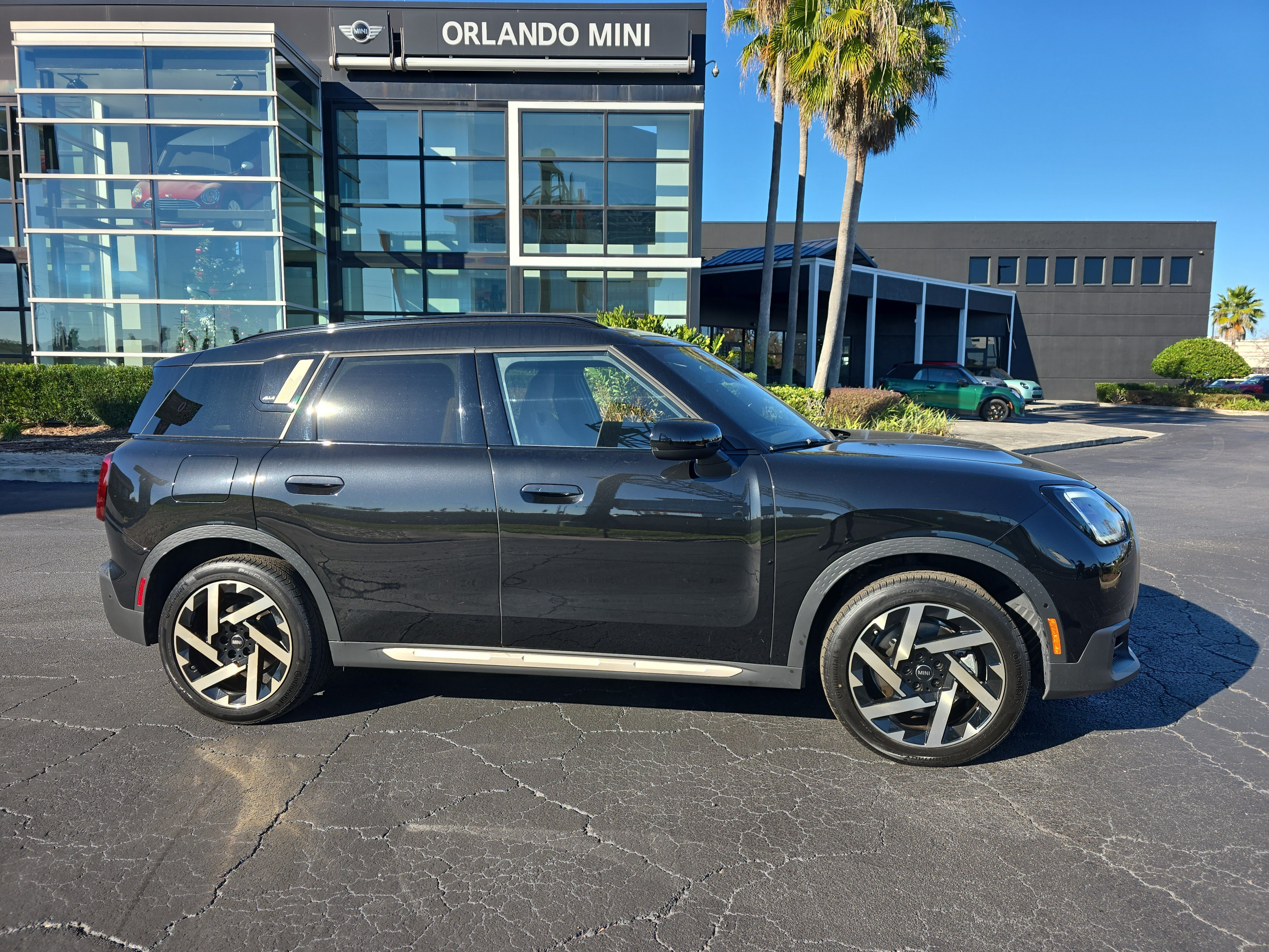 Used 2025 MINI Cooper Countryman S AWD/4WD image 1
