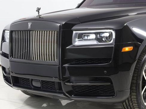 Used 2024 Rolls-Royce Cullinan Black Badge image 97
