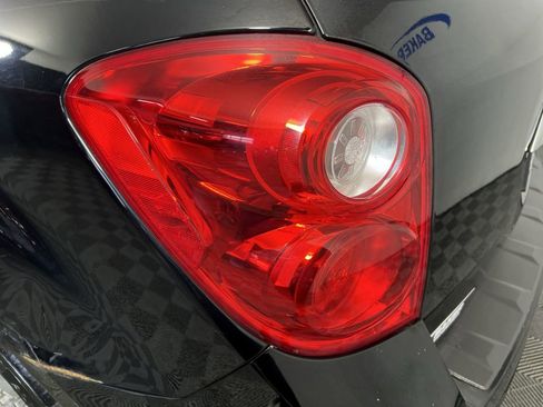 Used 2011 Chevrolet Equinox LT w/ All-Star Package image 33