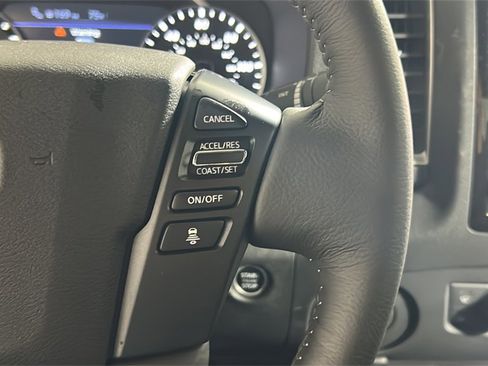 Used 2024 Nissan Frontier SV w/ SV Convenience Package image 28