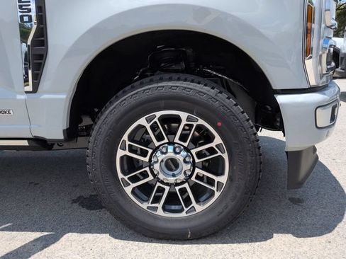 New 2026 Ford F250 Platinum w/ Platinum Plus Package AWD/4WD image 10