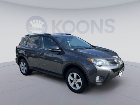 Used 2013 Toyota RAV4 XLE AWD/4WD image 10