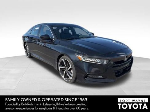 Used 2019 Honda Accord Sport image 3