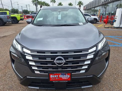 New 2026 Nissan Rogue Platinum w/ Platinum Premium Package AWD/4WD image 2