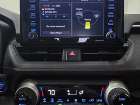 Used 2021 Toyota RAV4 SE image 20