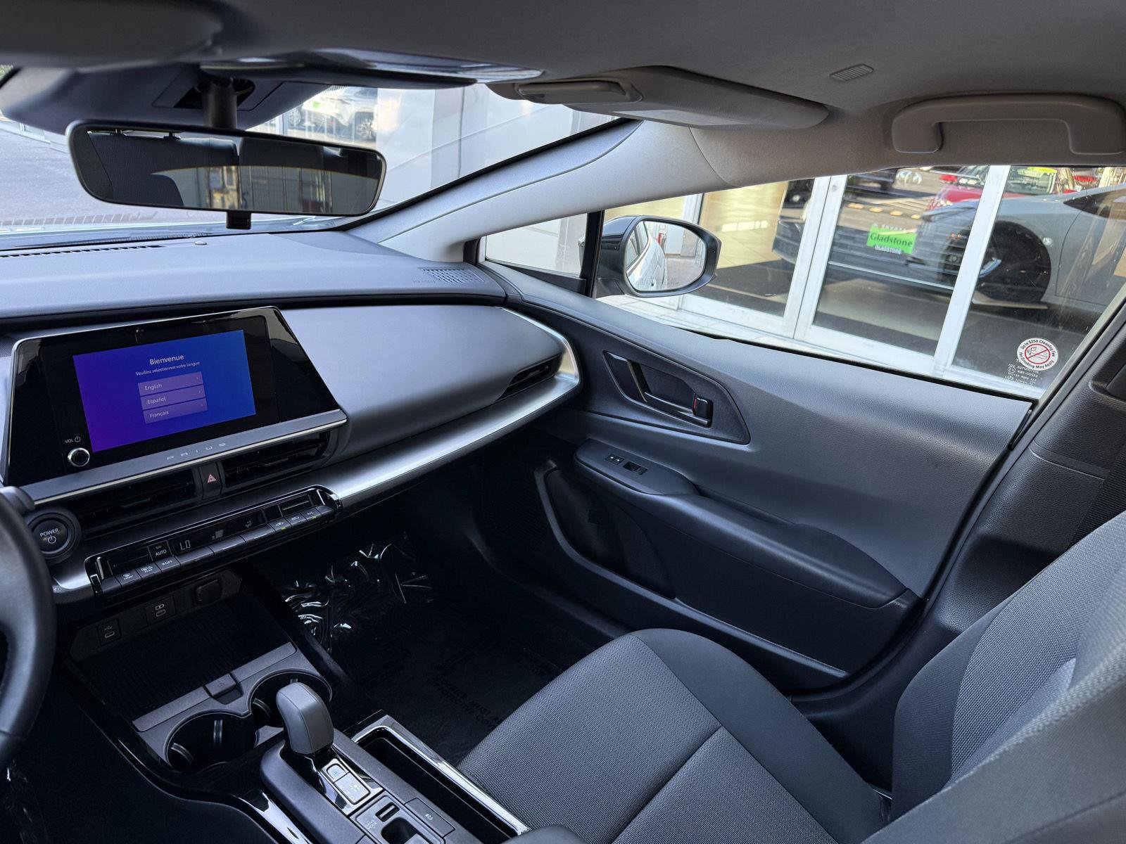 Certified 2025 Toyota Prius LE FWD image 17