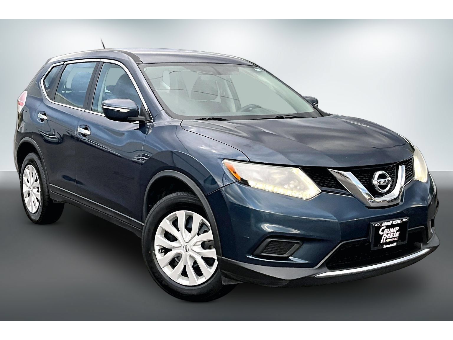 Used 2015 Nissan Rogue S AWD/4WD image 3