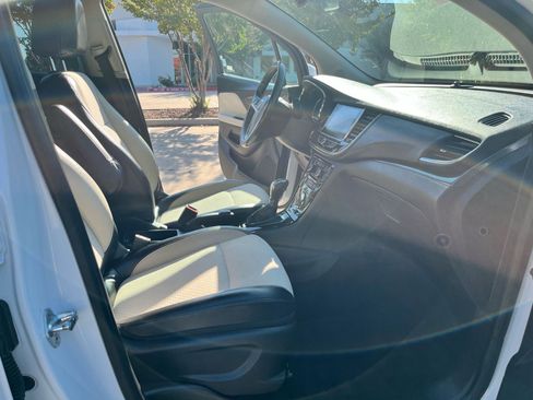 Used 2020 Buick Encore Preferred image 16