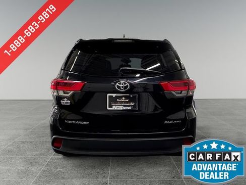 Used 2019 Toyota Highlander XLE w/ Carpet Mat Package (TMS) AWD/4WD image 24