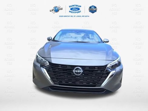 Used 2025 Nissan Sentra SV FWD image 12