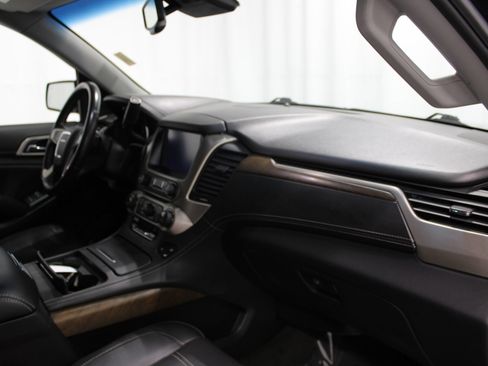 Used 2018 GMC Yukon XL Denali w/ Open Road Package AWD/4WD image 31