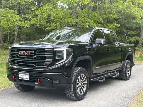 Used 2023 GMC Sierra 1500 AT4 AWD/4WD image 1