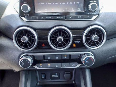 Used 2024 Nissan Sentra S FWD image 18