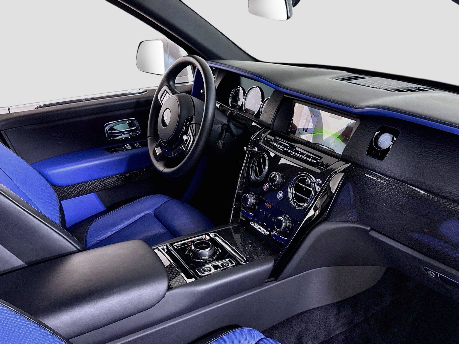 Used 2023 Rolls-Royce Cullinan Black Badge w/ Dark Exterior Package AWD/4WD image 35