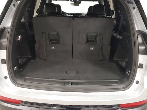 New 2025 Jeep Grand Cherokee L Limited w/ Trailer Tow Package image 27