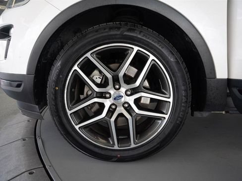 Used 2018 Ford Explorer Sport AWD/4WD image 9