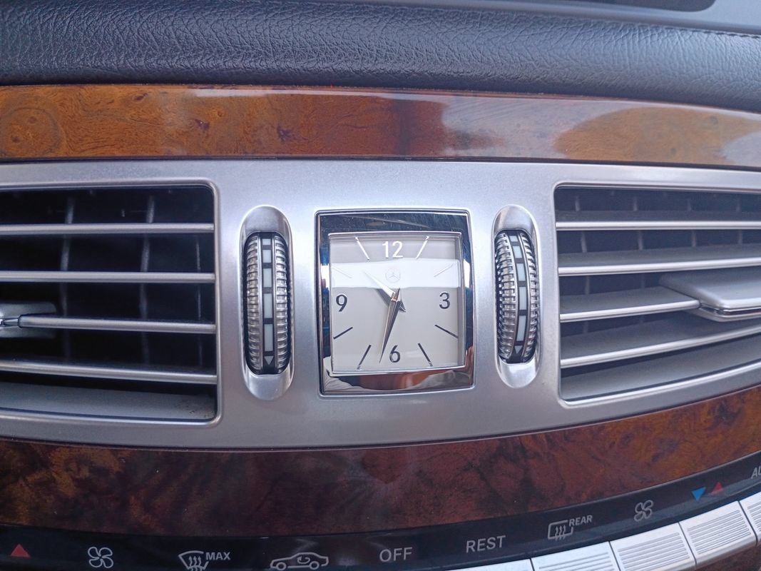 Used 2013 Mercedes-Benz CL 550 4MATIC image 36