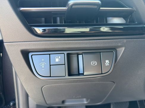 New 2025 Kia EV6 Light w/ Light LR Technology Package AWD/4WD image 18