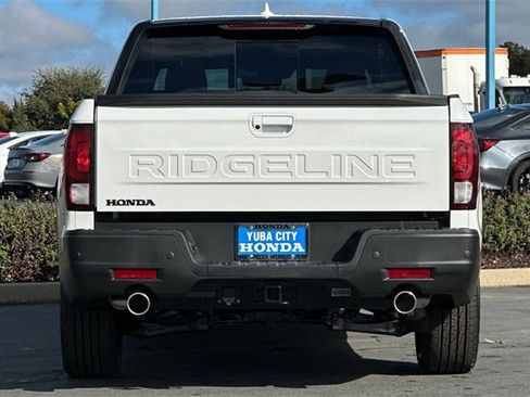 New 2026 Honda Ridgeline Black Edition image 5