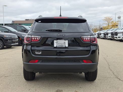 New 2026 Jeep Compass Latitude image 13