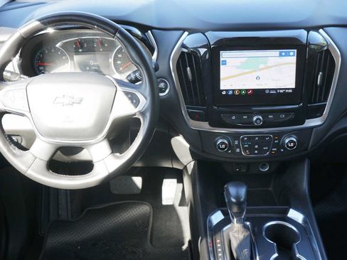 Used 2021 Chevrolet Traverse RS w/ LPO, Cargo Package FWD image 22