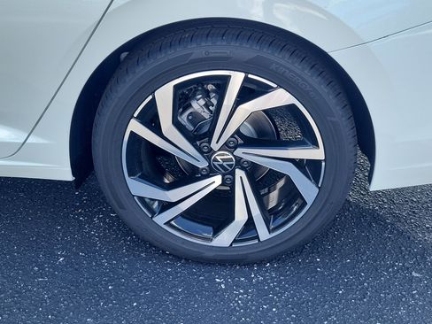 New 2026 Volkswagen Jetta SEL FWD image 30