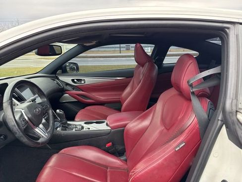 Used 2017 INFINITI Q60 Red Sport 400 image 12