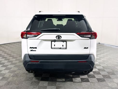 Used 2023 Toyota RAV4 XLE FWD image 4