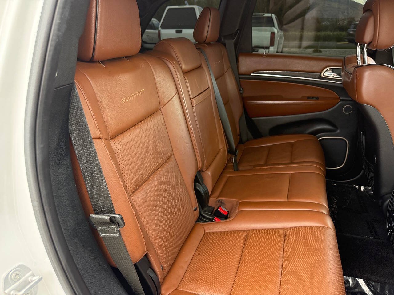 Used 2016 Jeep Grand Cherokee Summit w/ Platinum Series Group AWD/4WD image 22