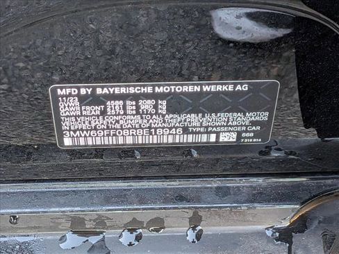 Used 2024 BMW 330i Sedan w/ Premium Package image 21