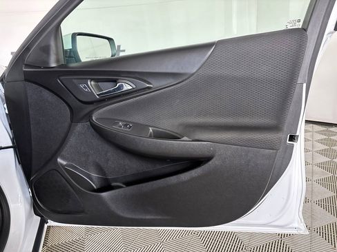 Used 2025 Chevrolet Malibu LT FWD image 23