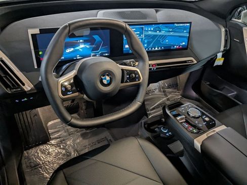 New 2026 BMW iX xDrive45 image 3