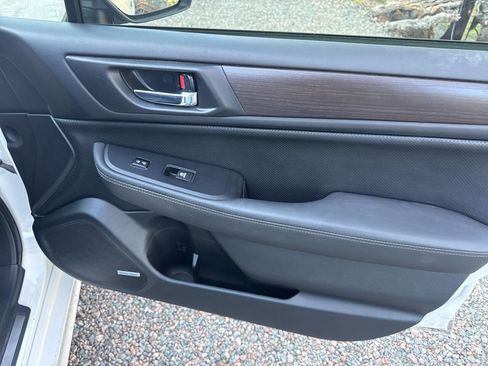 Used 2015 Subaru Legacy 2.5i Limited image 11
